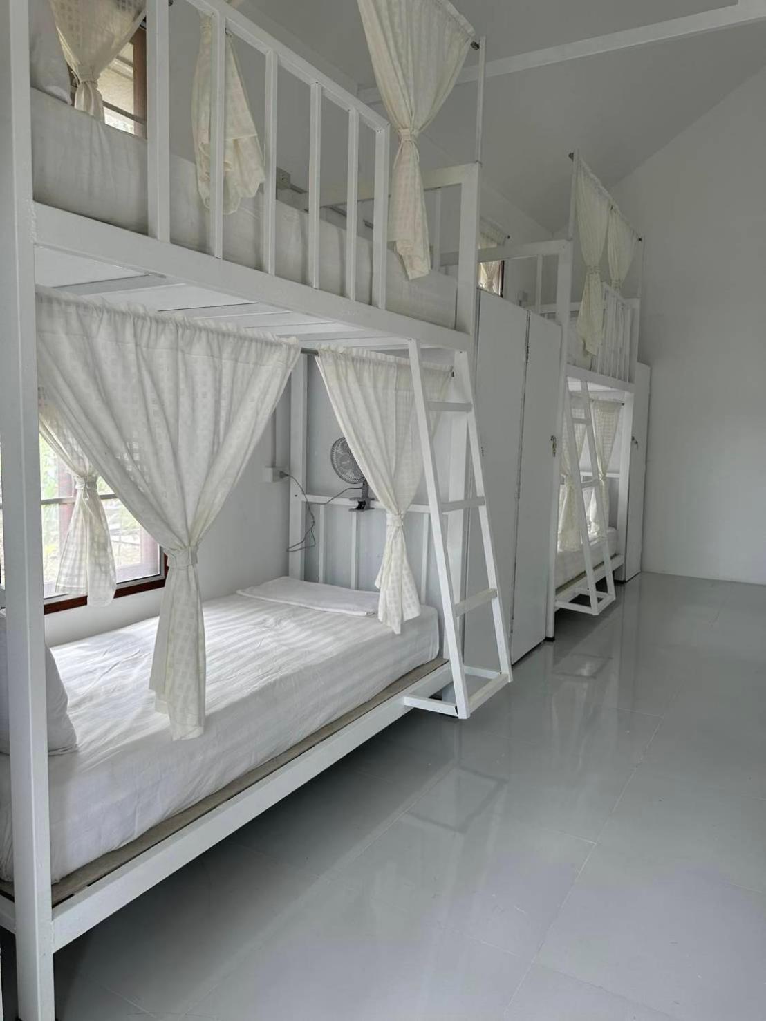 Rabbit Bungalow Koh Phayam Exteriör bild