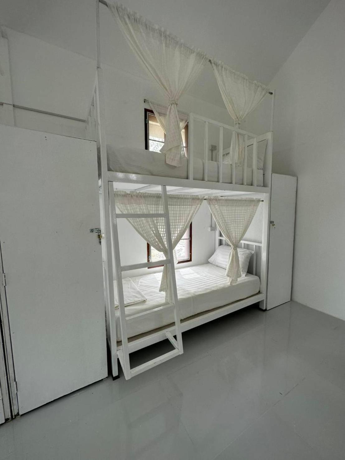 Rabbit Bungalow Koh Phayam Exteriör bild