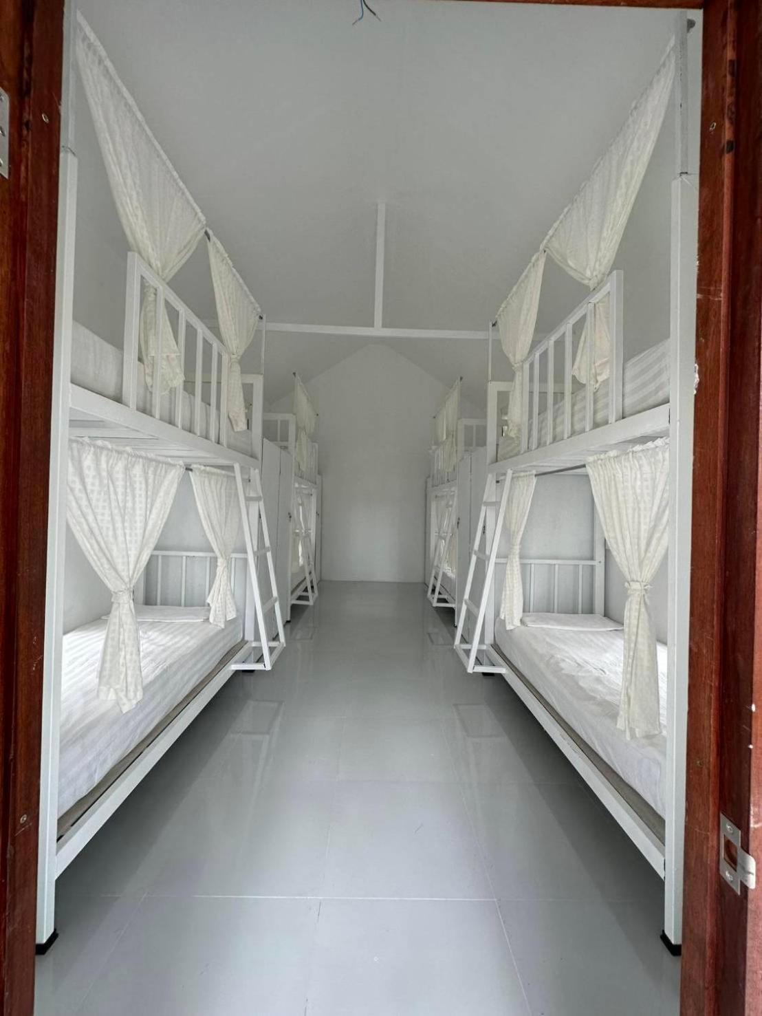 Rabbit Bungalow Koh Phayam Exteriör bild