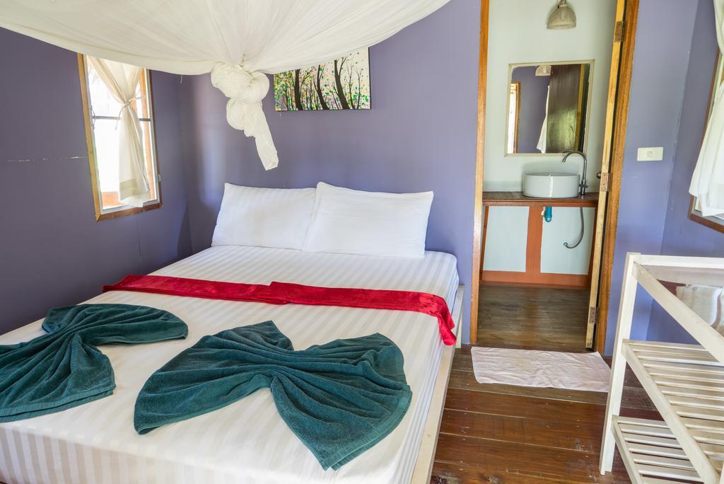 Rabbit Bungalow Koh Phayam Exteriör bild