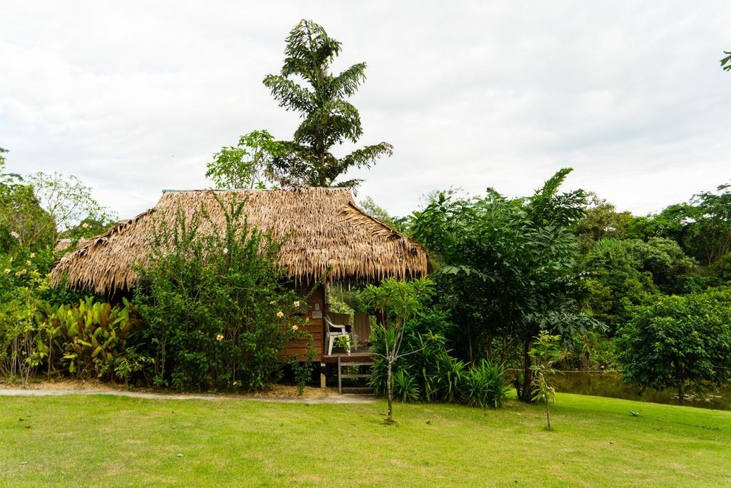 Rabbit Bungalow Koh Phayam Exteriör bild