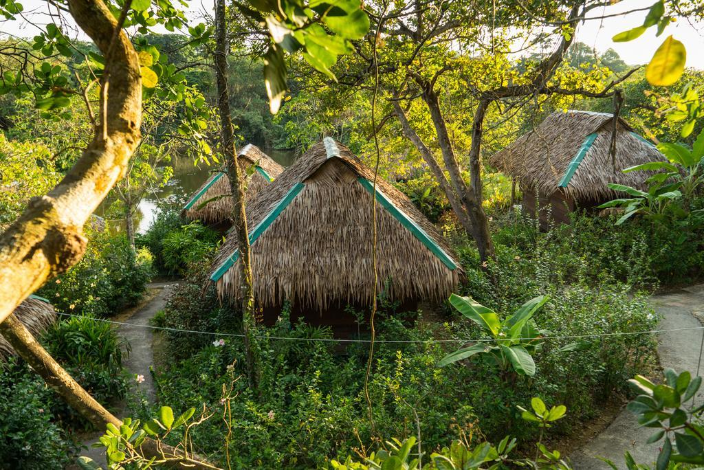 Rabbit Bungalow Koh Phayam Exteriör bild