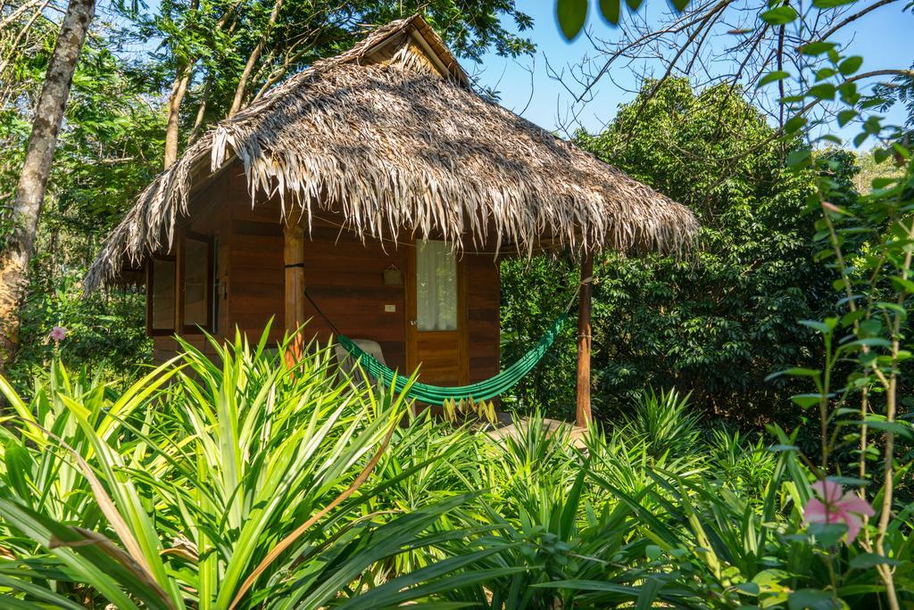 Rabbit Bungalow Koh Phayam Exteriör bild